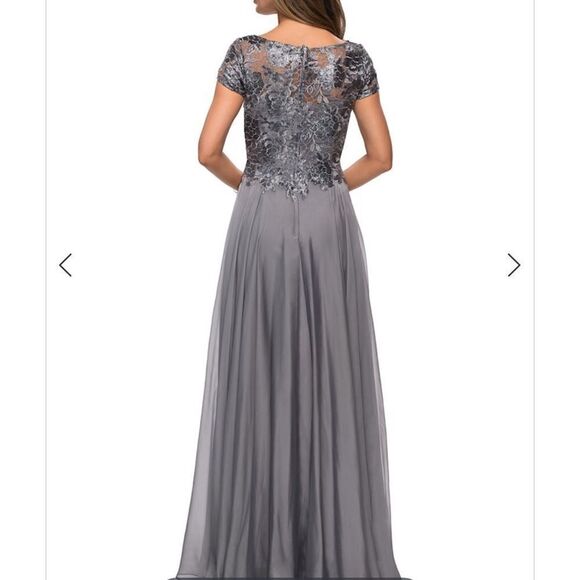 LA Femme Platinum Lace & Chiffon Prom Gown Size 8 NWT - Picture 5 of 11